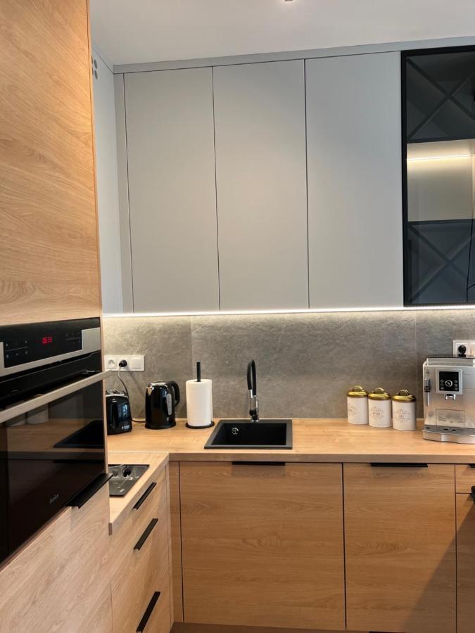 Family & Business Elegant Apartments Ul Lotnicza Centrum Galeria Korona - 1 Bedroom, Terrace, Air Conditioning, Garage - New! كيلتشي المظهر الخارجي الصورة