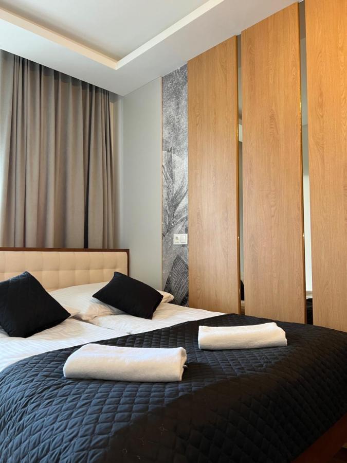 Family & Business Elegant Apartments Ul Lotnicza Centrum Galeria Korona - 1 Bedroom, Terrace, Air Conditioning, Garage - New! كيلتشي المظهر الخارجي الصورة
