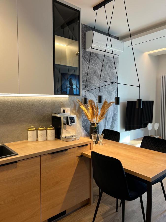 Family & Business Elegant Apartments Ul Lotnicza Centrum Galeria Korona - 1 Bedroom, Terrace, Air Conditioning, Garage - New! كيلتشي المظهر الخارجي الصورة