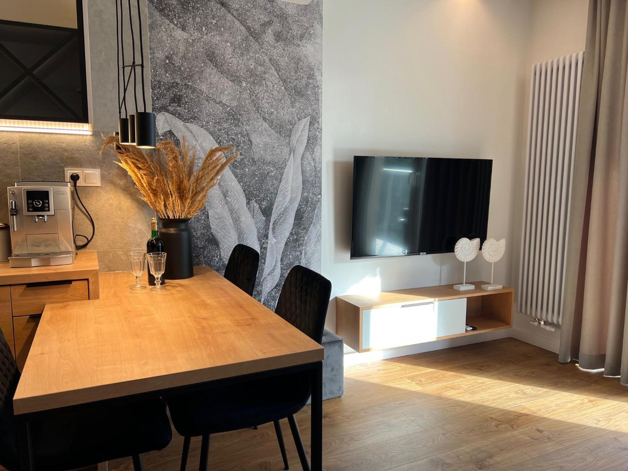 Family & Business Elegant Apartments Ul Lotnicza Centrum Galeria Korona - 1 Bedroom, Terrace, Air Conditioning, Garage - New! كيلتشي المظهر الخارجي الصورة